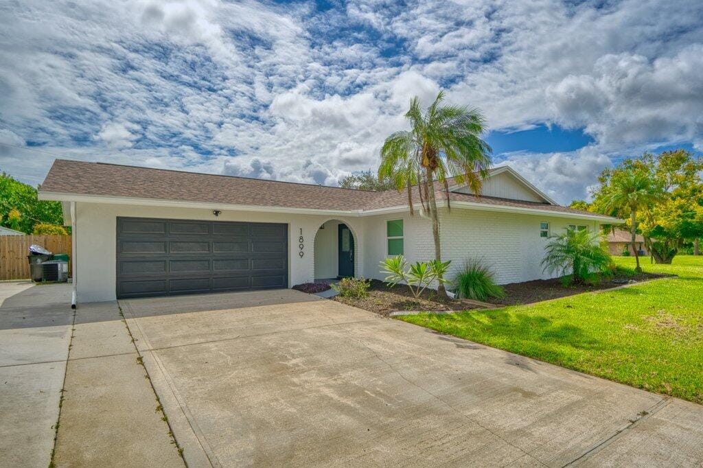 1899 SE Adair Street, Port St. Lucie, FL 34952