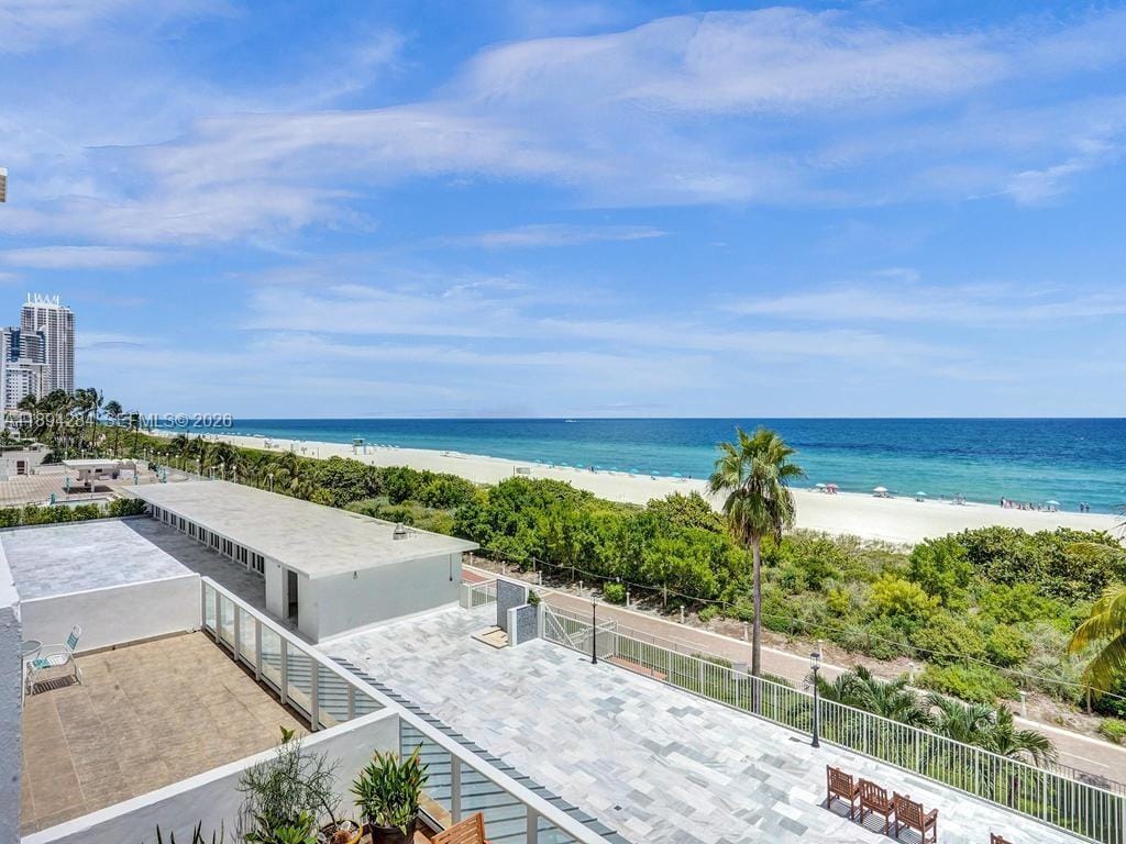 5601 Collins Avenue 504 — photo 7