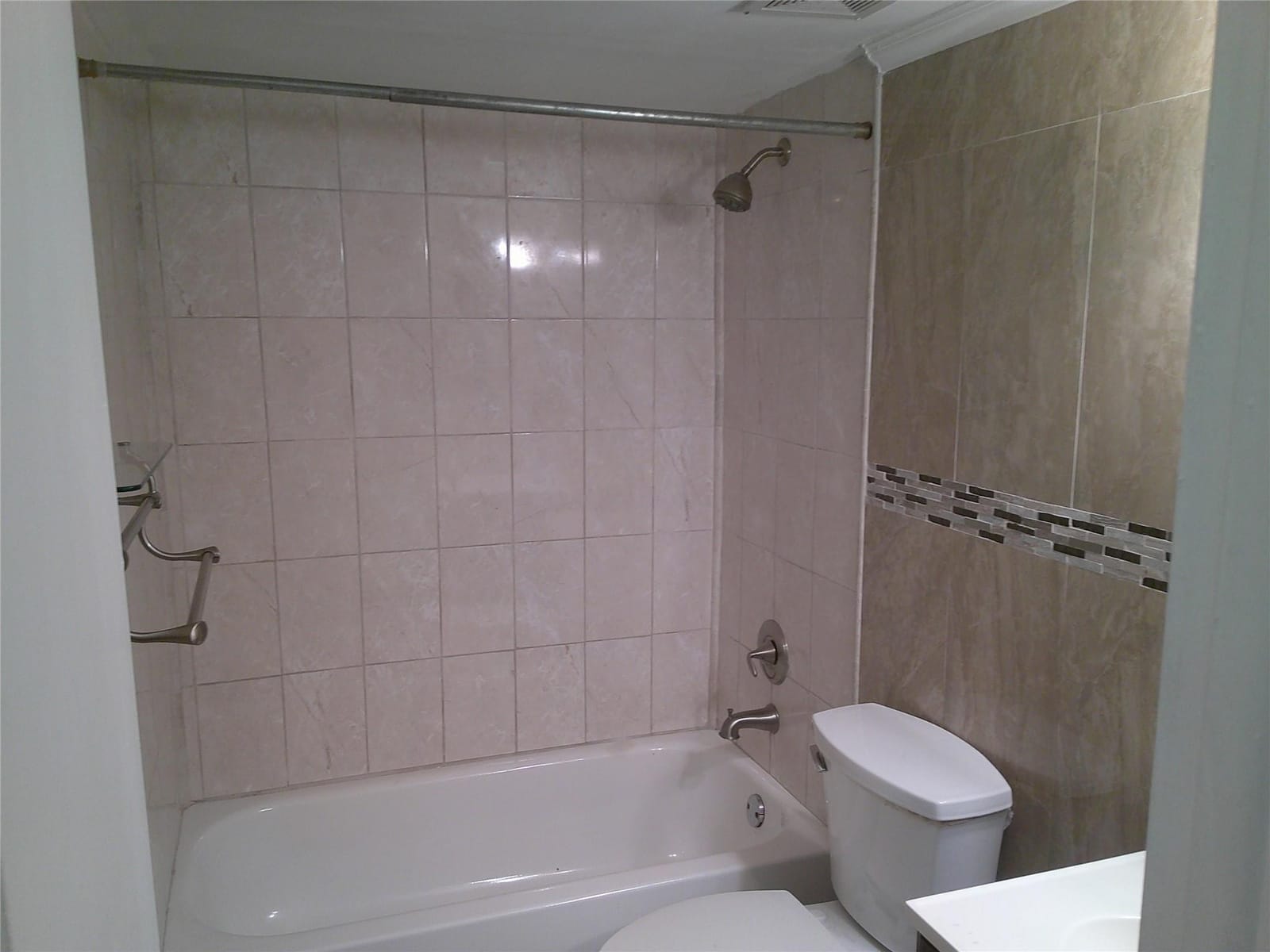 3199 Foxcroft Road 306, Miramar, FL 33025 photo 9