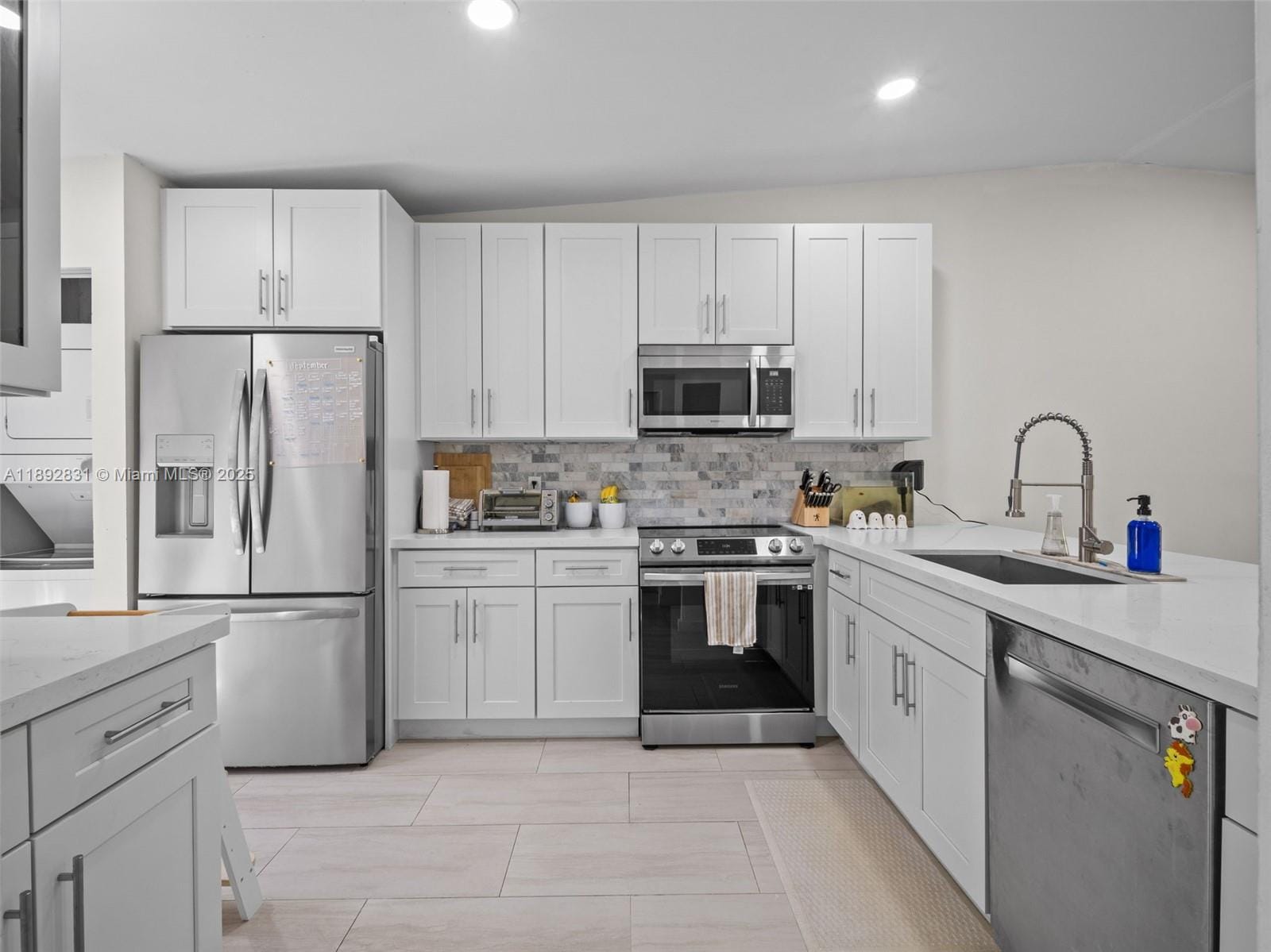 11295 SW 116th Terrace, Miami, FL 33176 photo 6