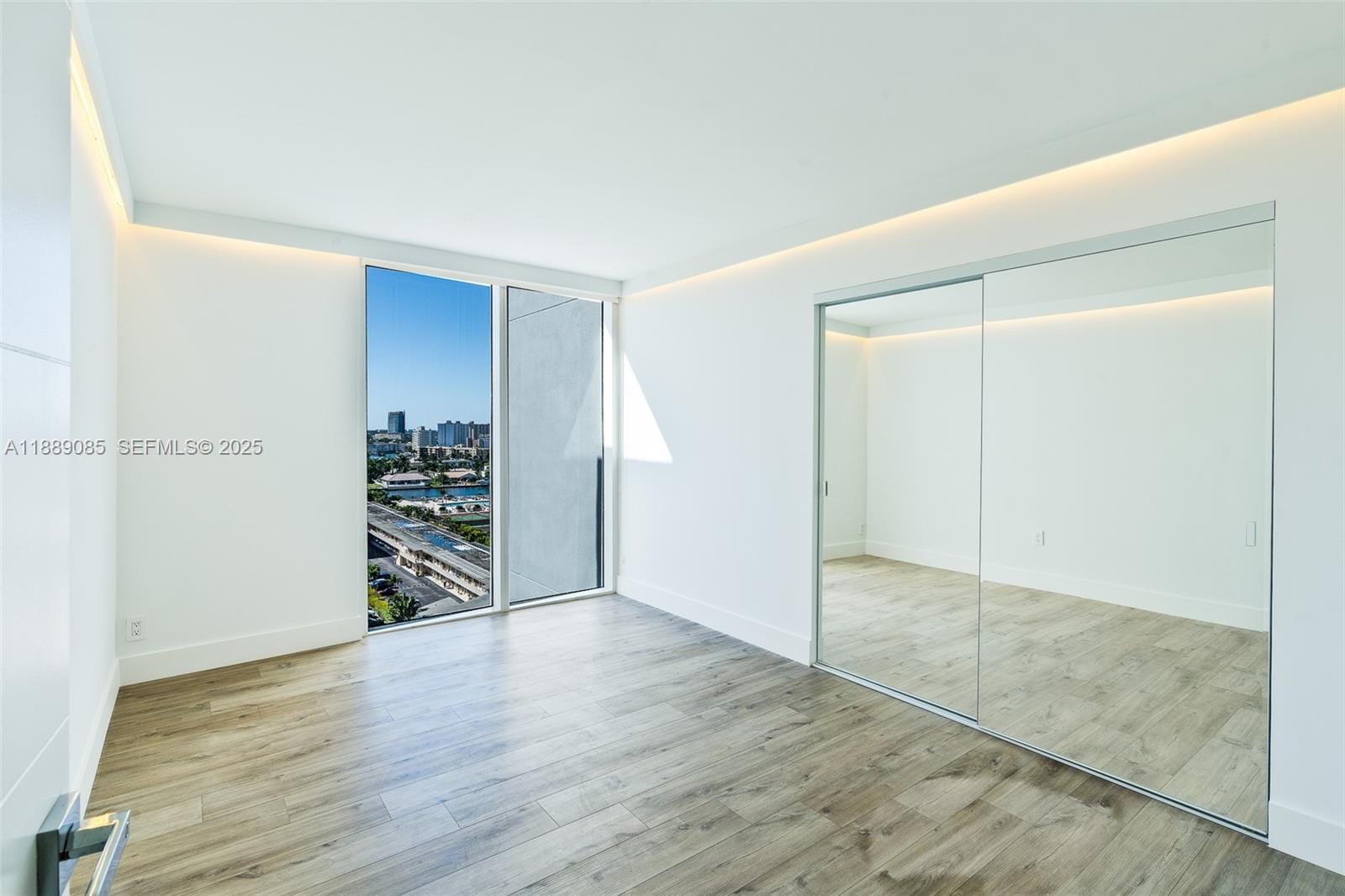 2030 S Ocean Drive 1127 — photo 8
