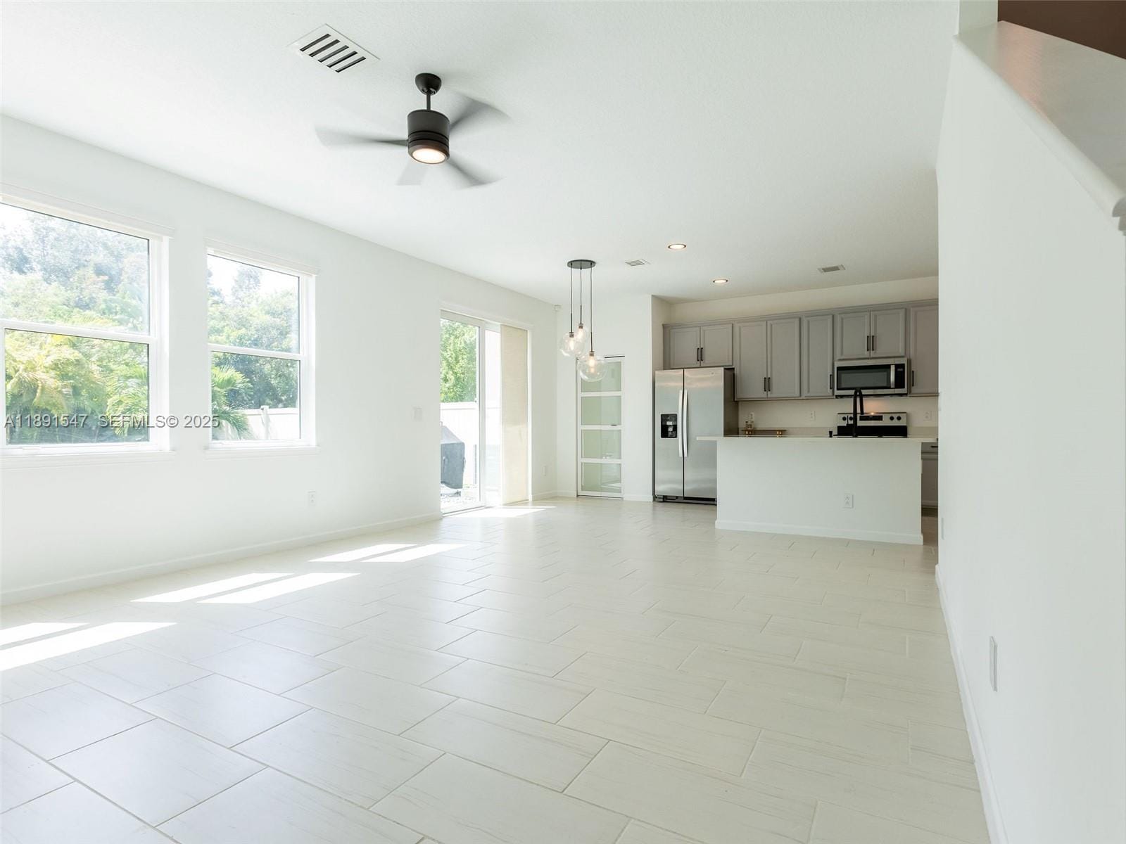 1837 Lake Cove Drive, Lake Worth, FL 33460 photo 11