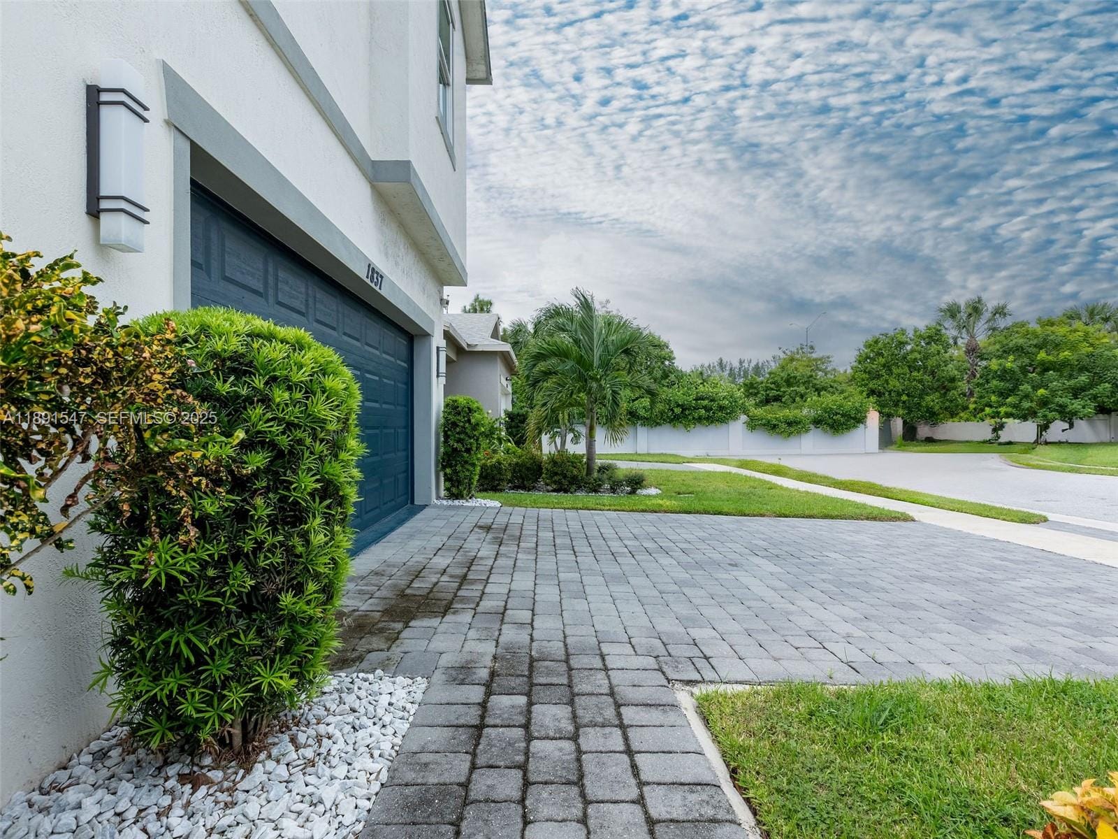 1837 Lake Cove Drive, Lake Worth, FL 33460 photo 4
