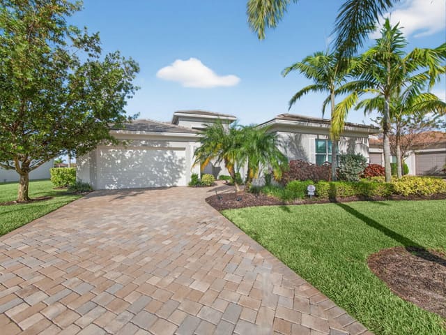 11882 SW Marigold Lakes Drive, sold in Riverland Parcel A - Plat Five, Port St Lucie, FL