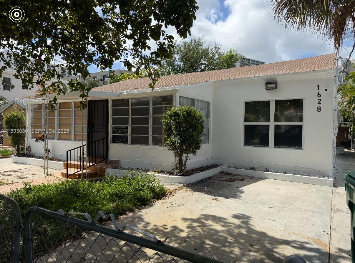 1628 NW 15th Street, Miami, FL 33125