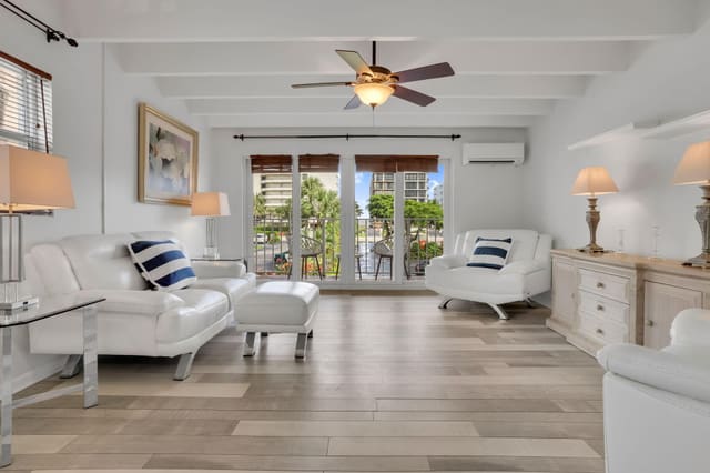 4001 S South Ocean Boulevard 200, sold in Tropicana Gardens Inc, South Palm Beach, FL