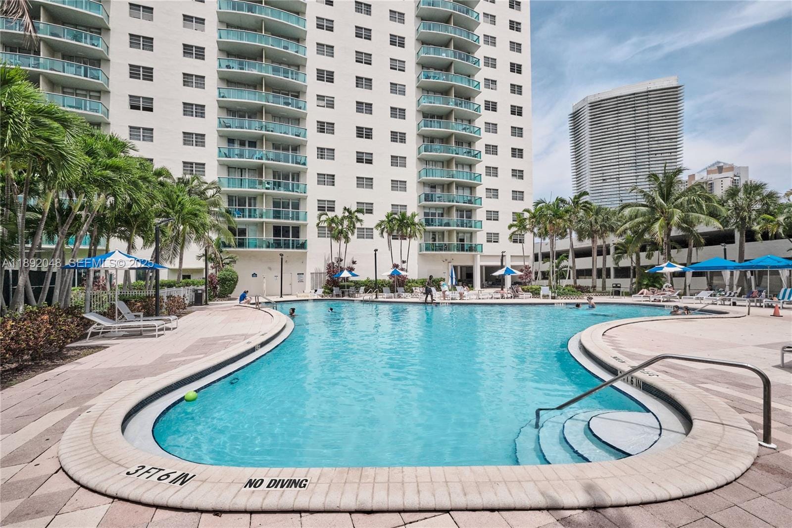 19370 Collins Avenue 407 — photo 7