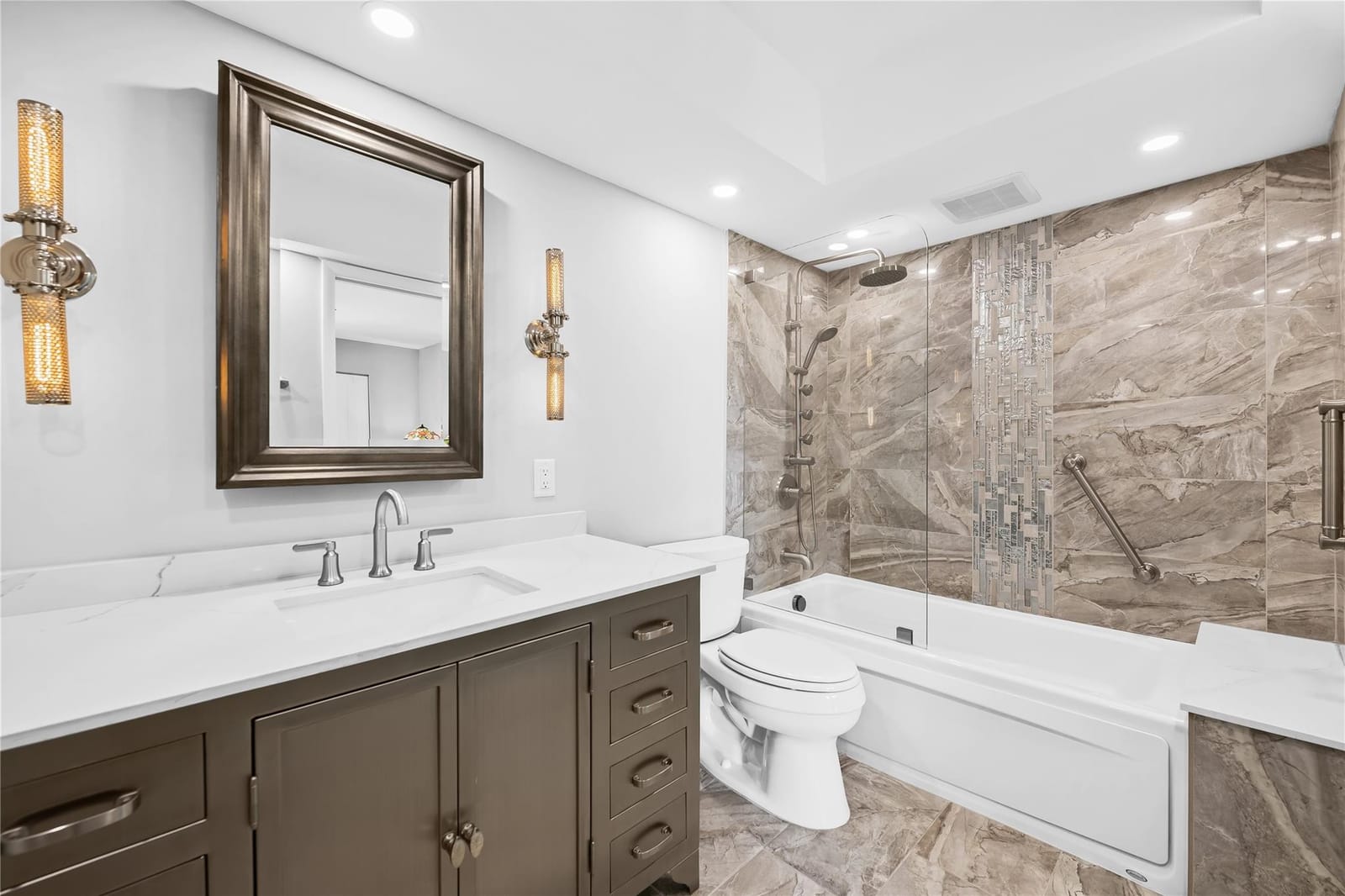 2802 S Victoria Way J3 — photo 11