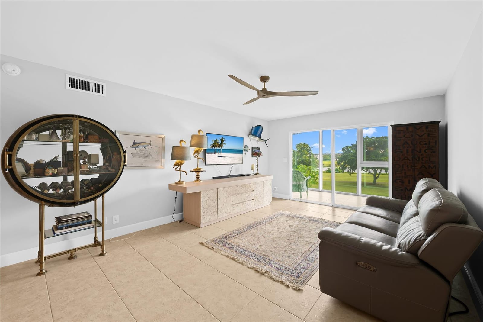 2802 S Victoria Way J3 — photo 4