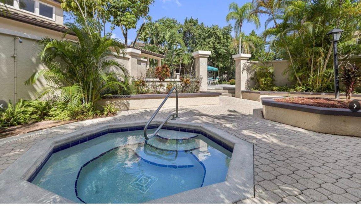 4221 W McNab Road 42, Pompano Beach, FL 33069 photo 7