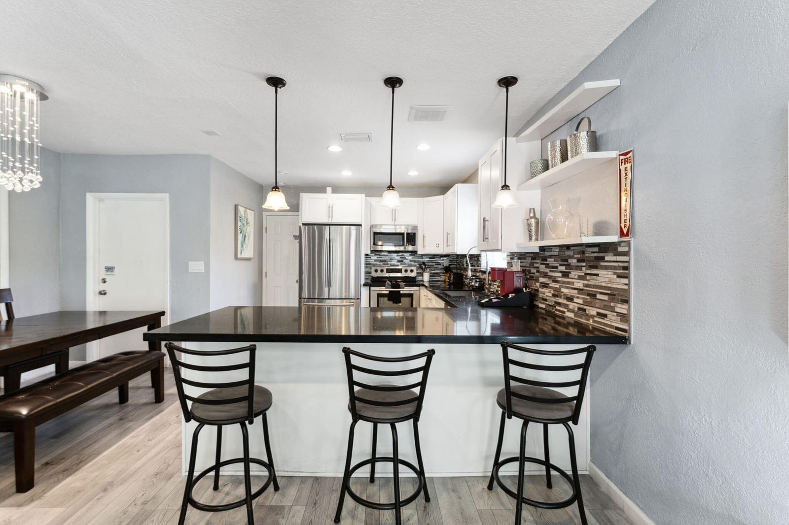 1631 N Andrews Square — photo 7