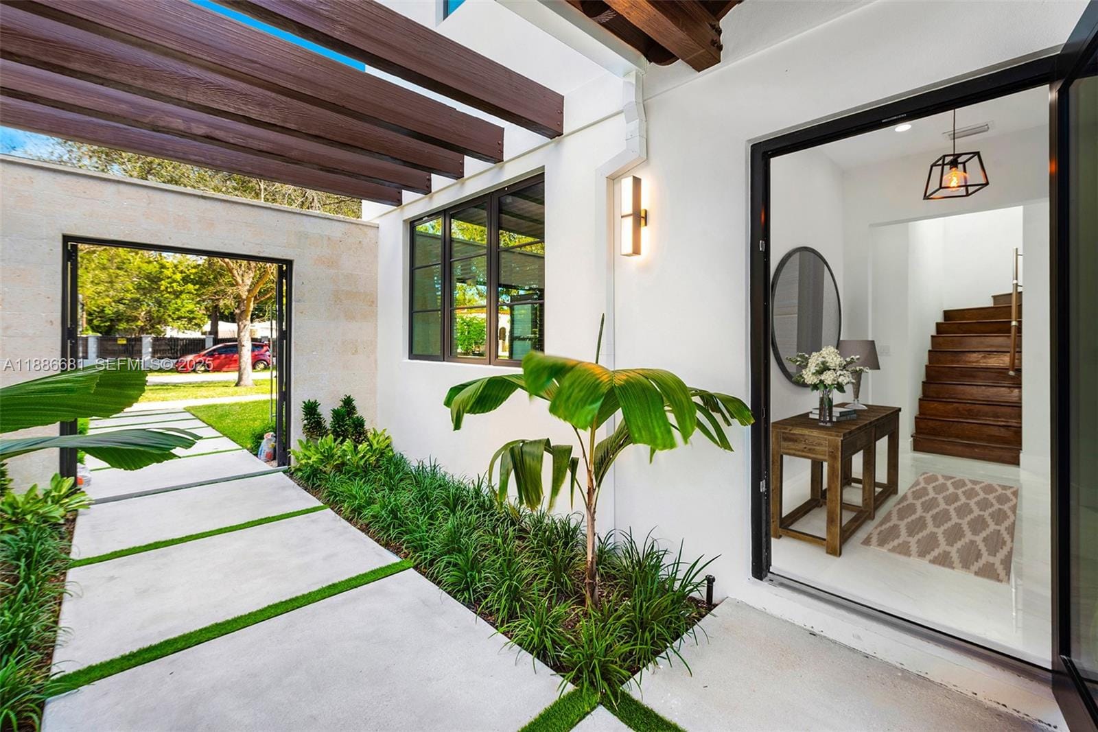 638 Escobar Avenue — photo 4