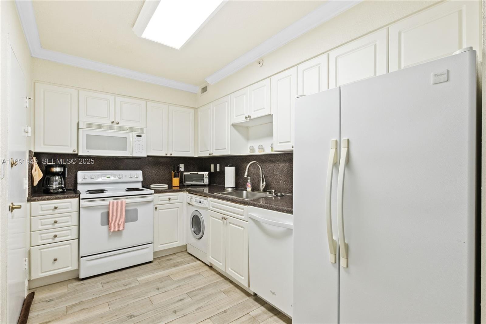 2501 S Ocean Drive 1117, Hollywood, FL 33019 photo 11