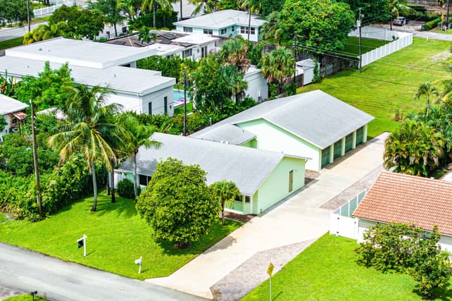 165 NW 8th Street, sold in Spanish Village, Boca Raton, FL