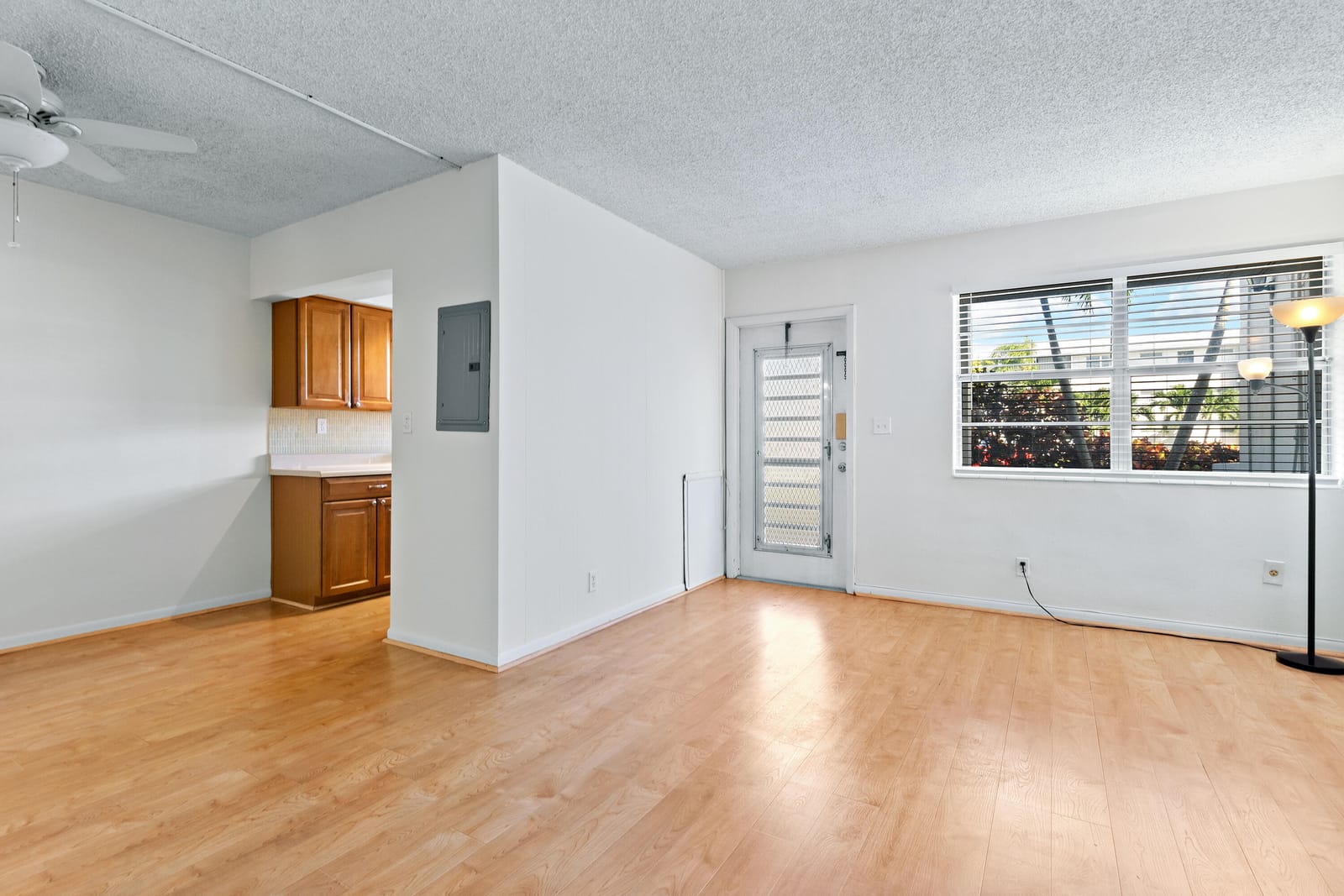 20 SE 13th Street A4, Boca Raton, FL 33432 photo 5