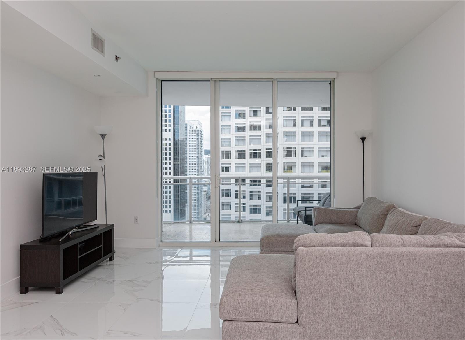 951 Brickell Avenue 2601, Miami, FL 33131 photo 11