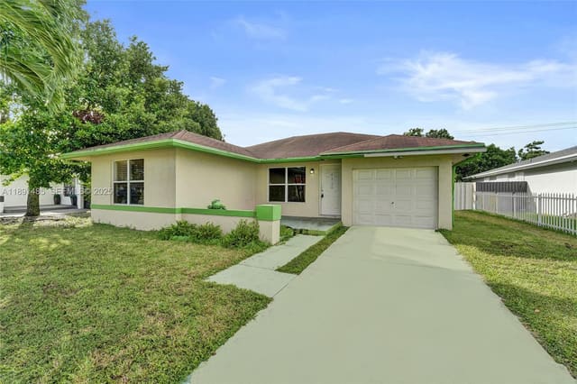 4130 SW 26th Street, sold in Hyde Park First Sec, West Park, FL