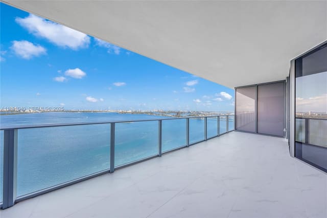 700 NE 24 Street 3402, Aria Reserve South, Miami, FL