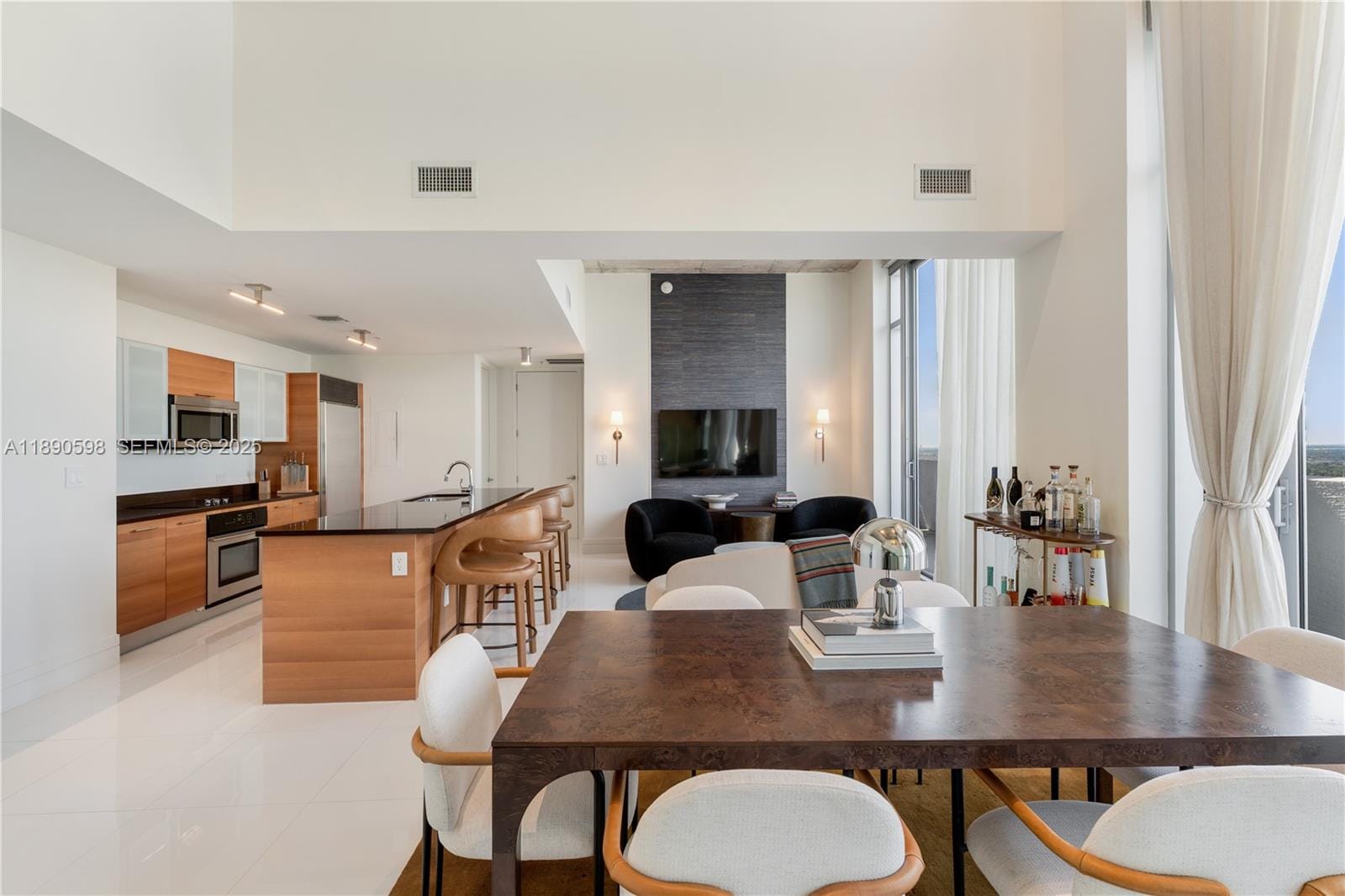 3301 NE 1st Avenue PH7 — photo 3