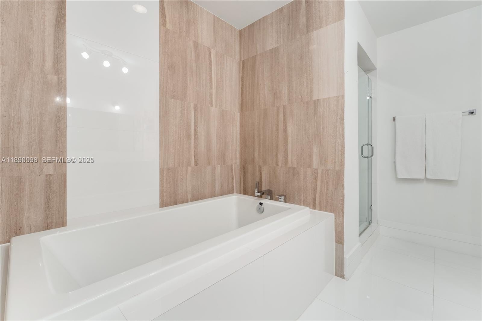 3301 NE 1st Avenue PH7, Miami, FL 33137 photo 24