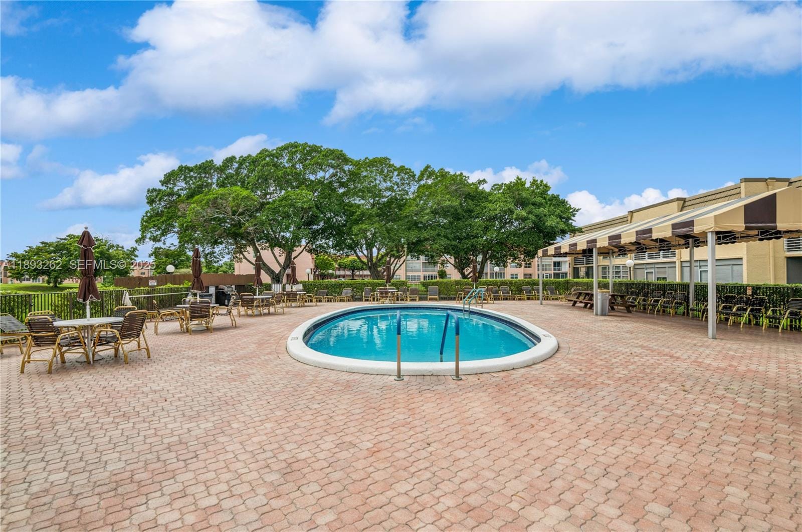 9301 Sunrise Lakes Boulevard 307, Sunrise, FL 33322 photo 2