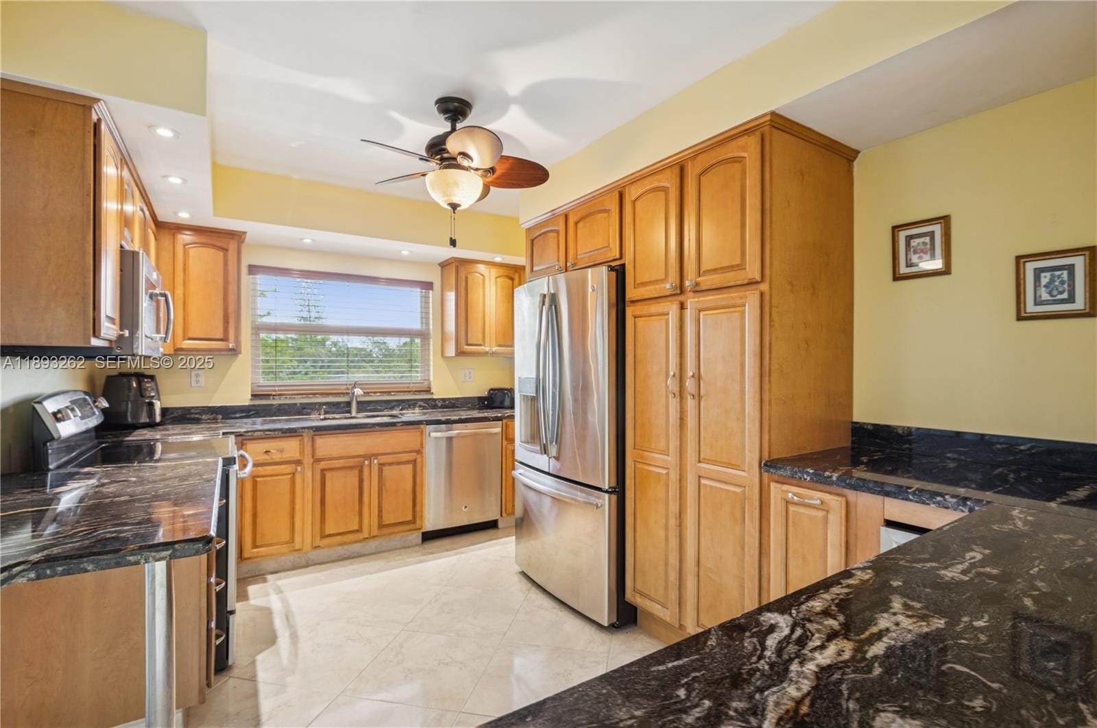9301 Sunrise Lakes Boulevard 307, Sunrise, FL 33322 photo 4