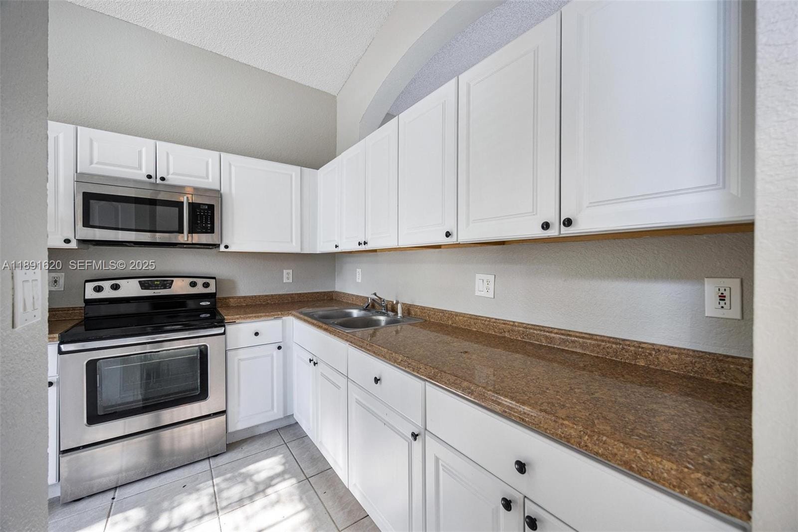 10297 SW 162nd Court — photo 7