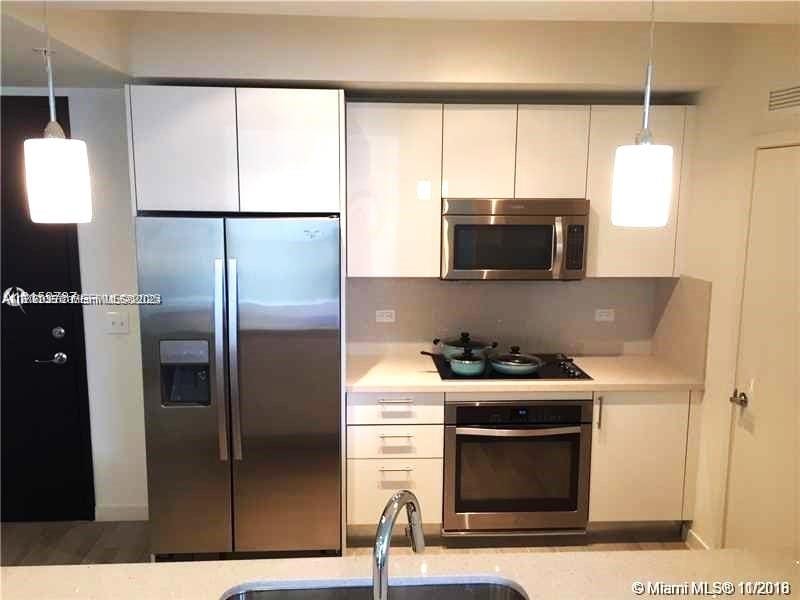 999 SW 1st Avenue 2115 — photo 10