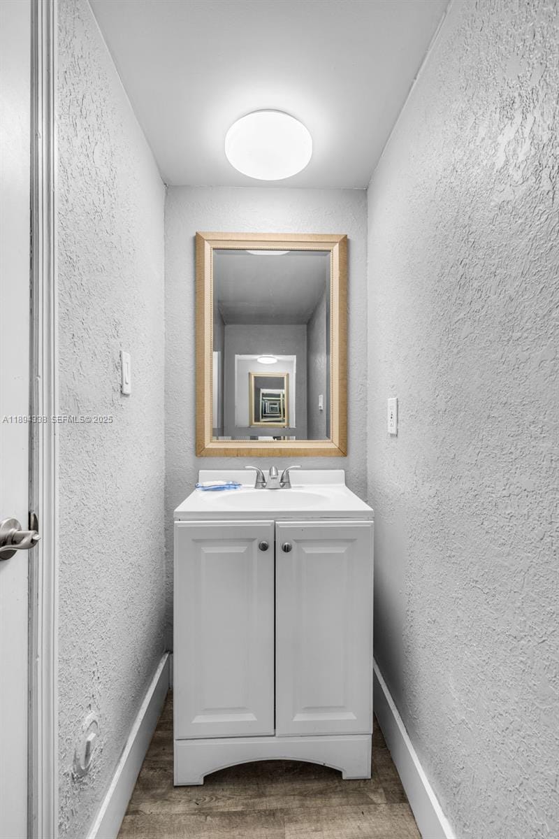 19440 NE 26th Avenue 54B, Miami, FL 33180 photo 13