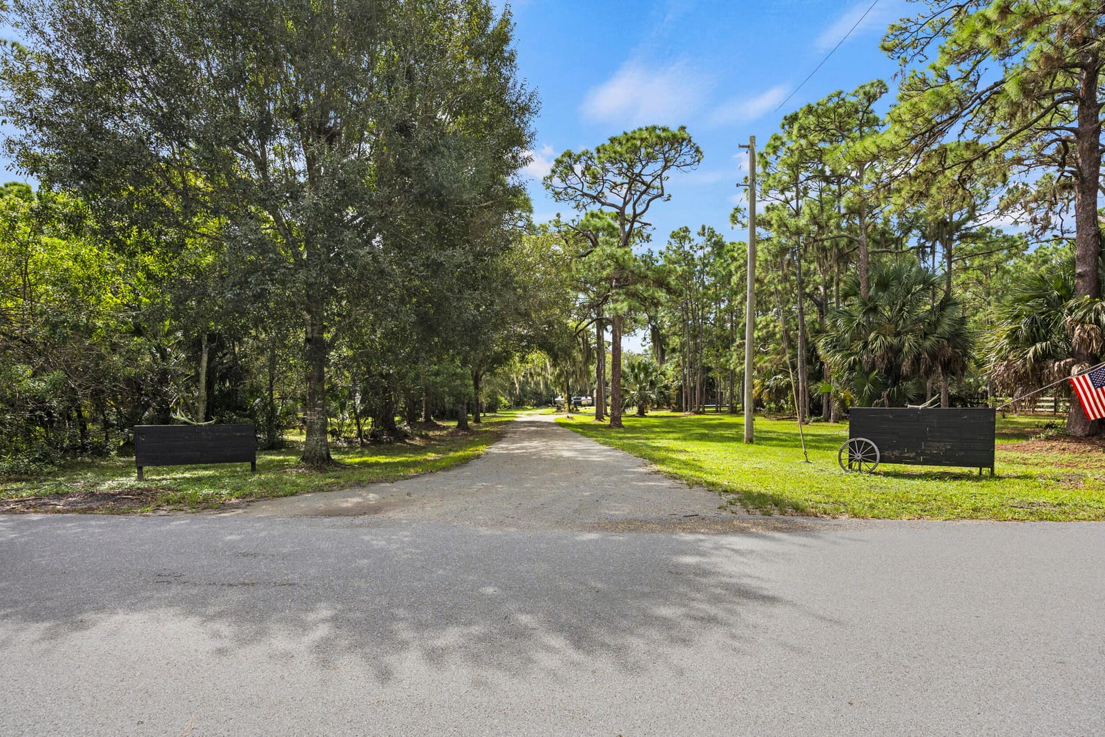 5028 SW Moore Street, Palm City, FL 34990
