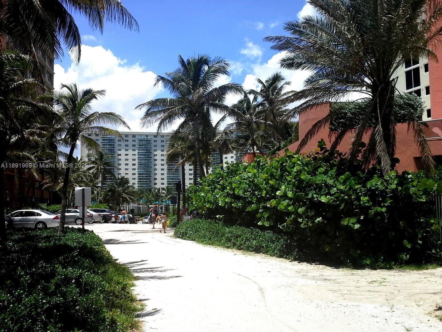 19370 Collins Avenue 1120, Sunny Isles Beach, FL 33160 photo 3