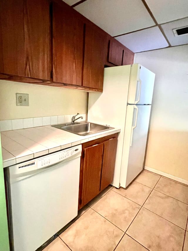 2000 N Congress Avenue 206, sold in ZIP 33401, West Palm Beach, FL