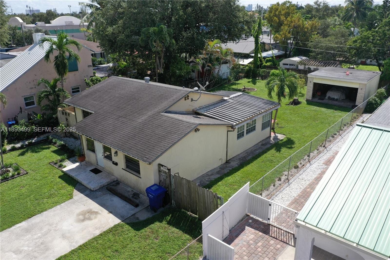 1820 Coolidge Street, Hollywood, FL 33020 photo 3