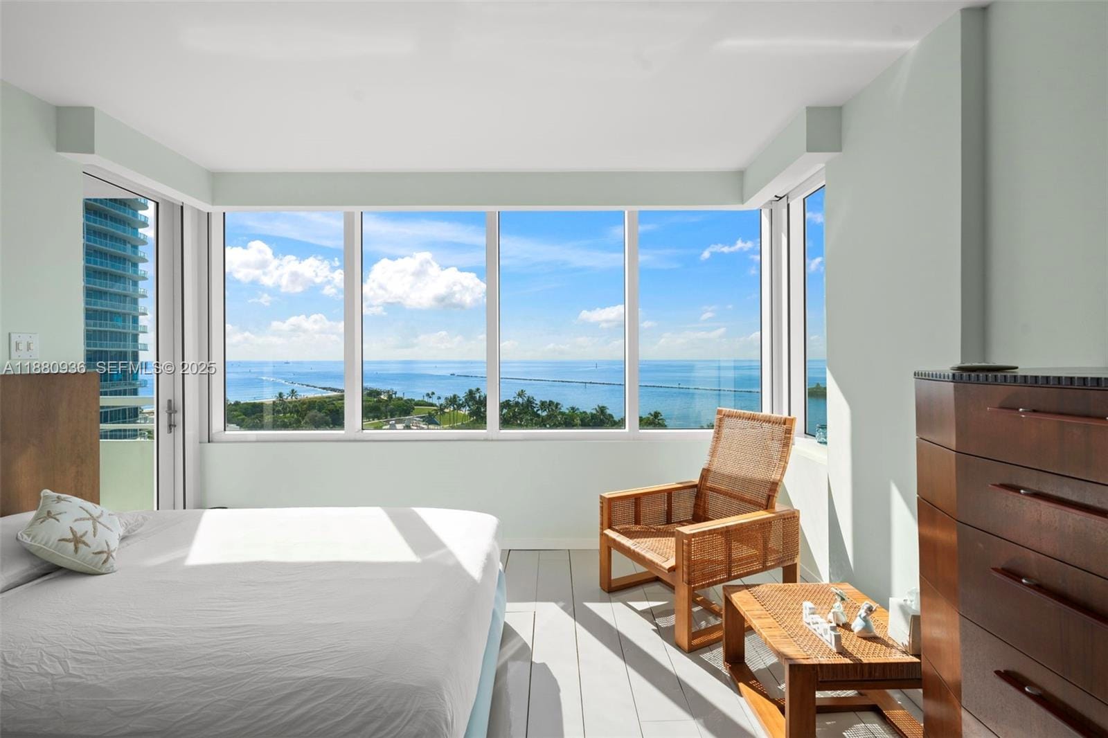 400 S Pointe Drive 1104, Miami Beach, FL 33139 photo 15