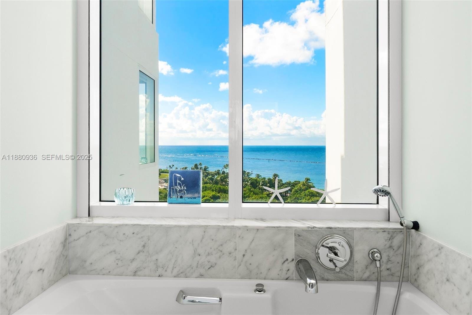 400 S Pointe Drive 1104, Miami Beach, FL 33139 photo 16