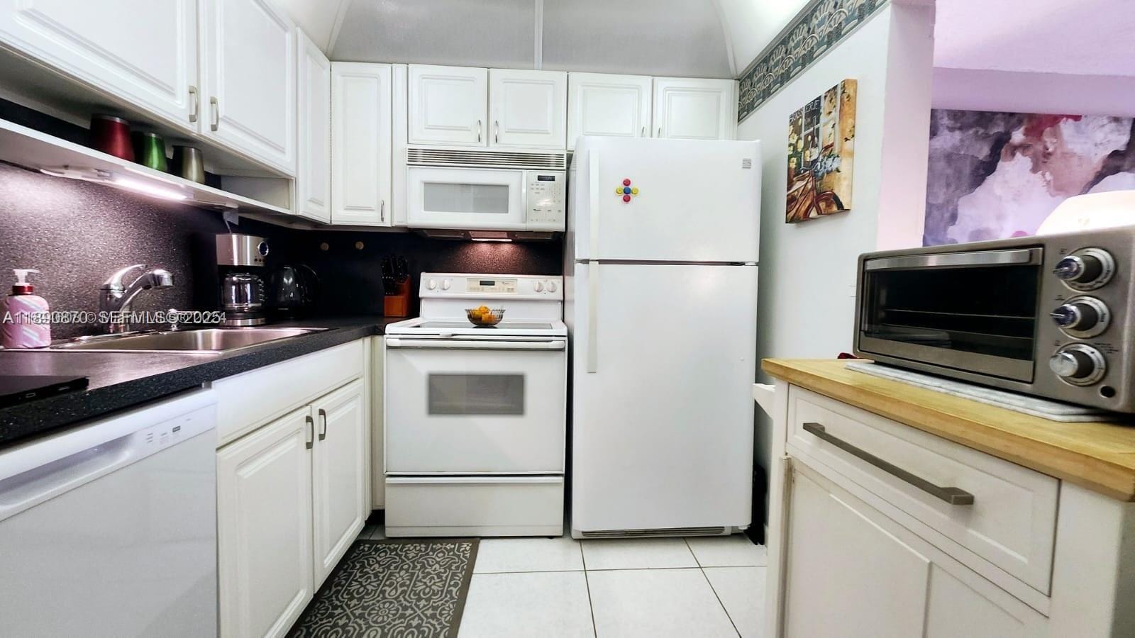 182 Ellesmere D 182 — photo 9
