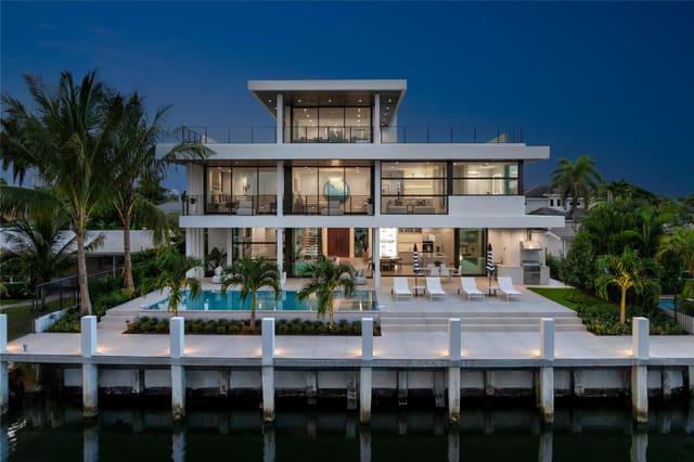 1500 SE 14th Street, Fort Lauderdale, FL 33316