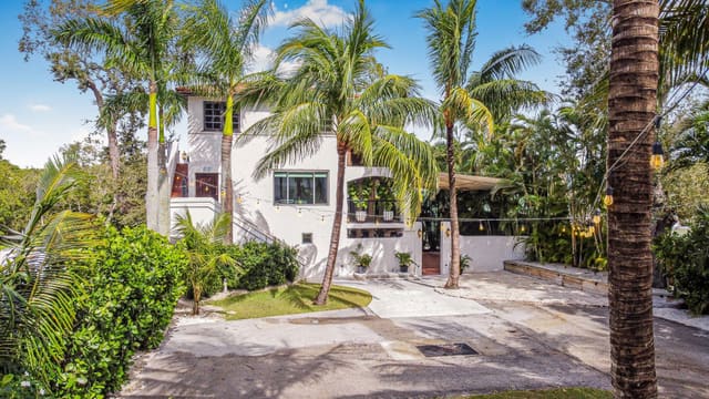 512 SW Saint Lucie Crescent, Stuart, FL 34994