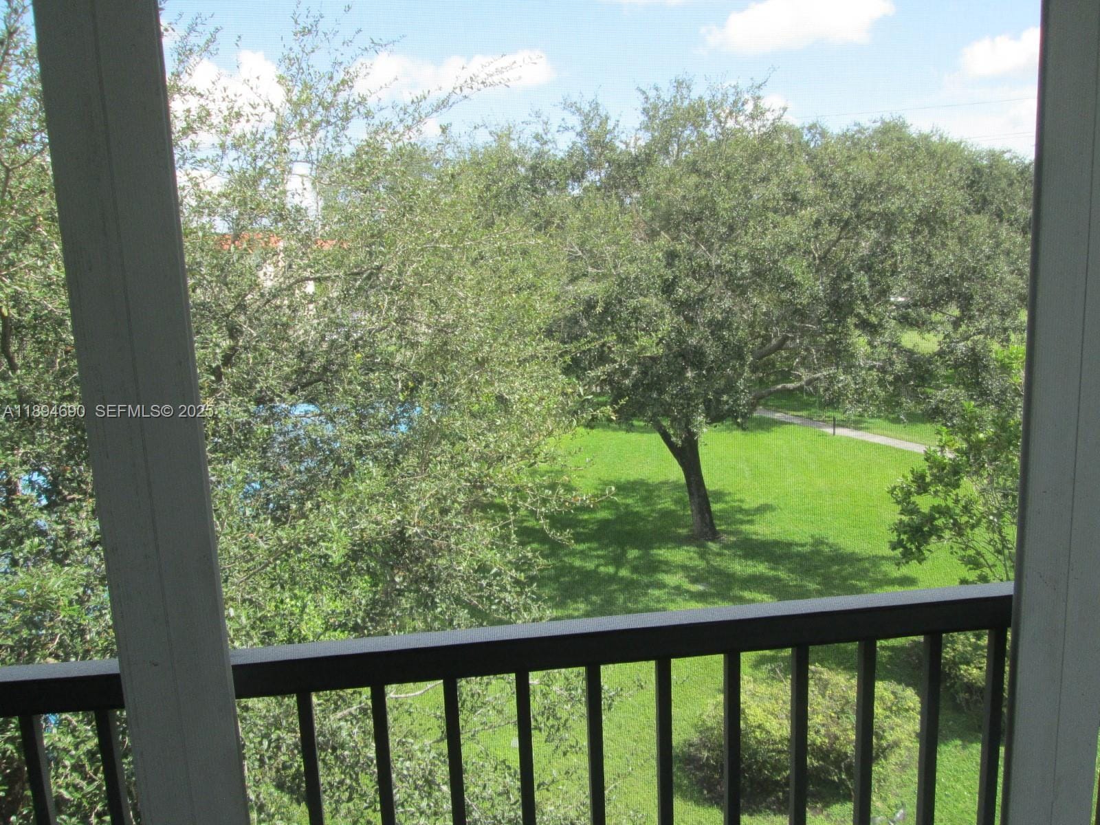 150 S Hollybrook Terrace 303, Pembroke Pines, FL 33025 photo 14
