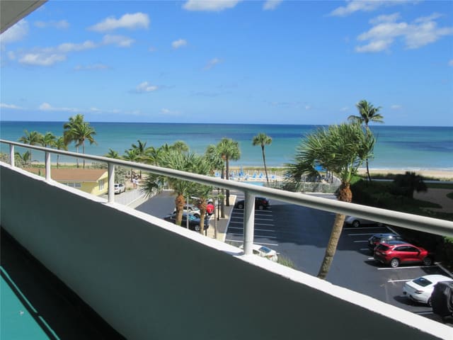 4050 N Ocean Drive 402, Lauderdale-By-The-Sea, FL 33308