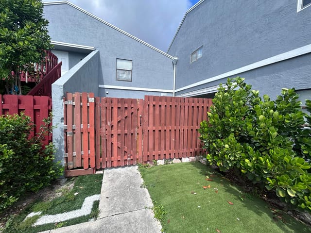 22 Crossings Circle D, sold in Crossings Of Boynton Beach Condo, Boynton Beach, FL