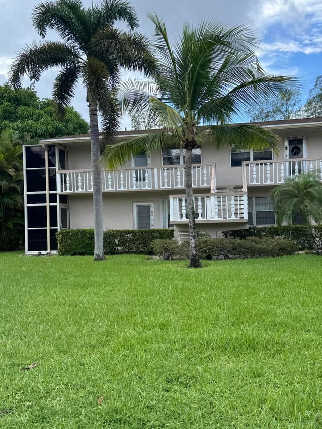 101 E Windsor E 101, West Palm Beach, FL 33417
