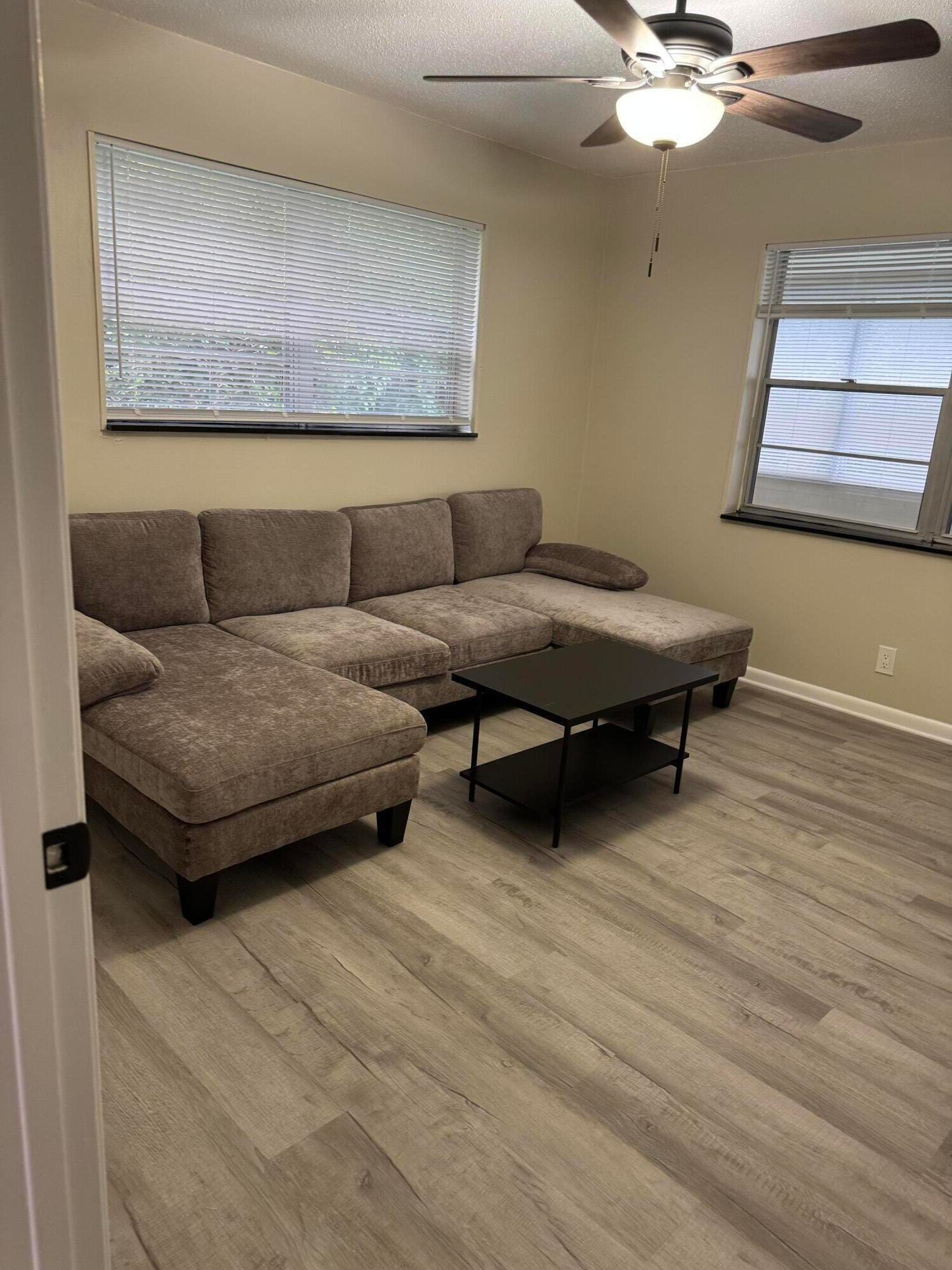 101 E Windsor E 101, West Palm Beach, FL 33417 photo 15