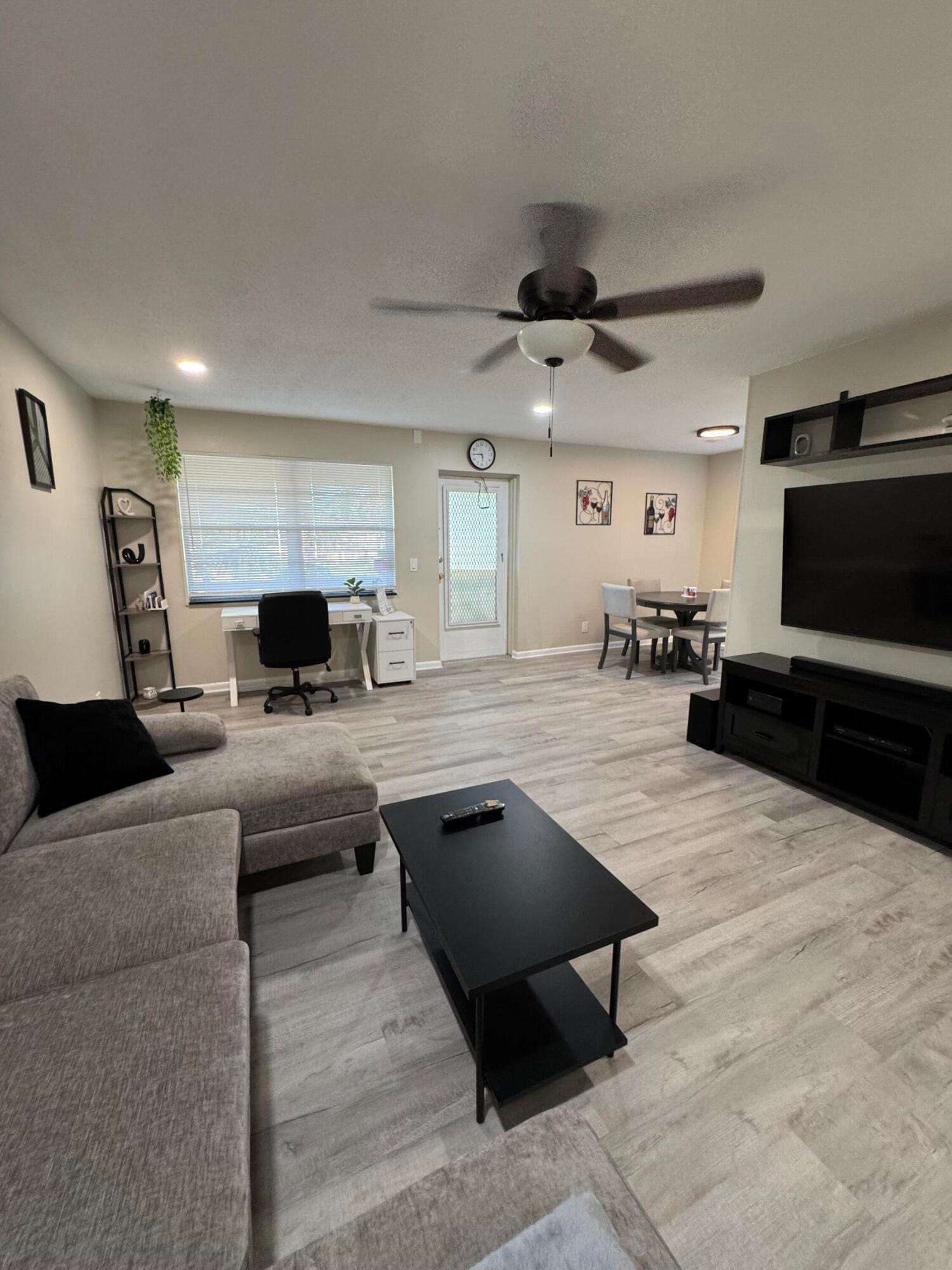 101 E Windsor E 101, West Palm Beach, FL 33417 photo 6