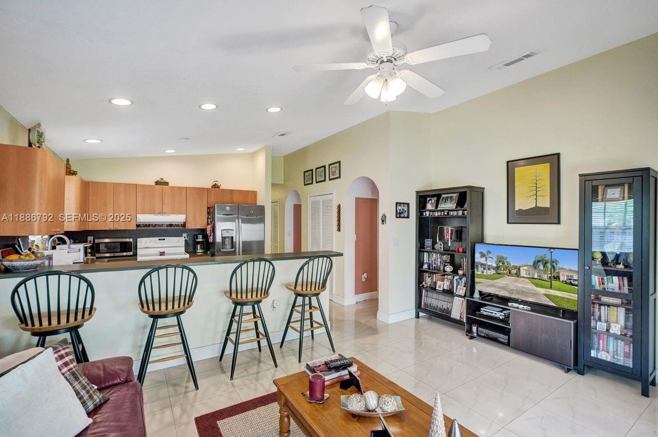 16451 SW 98th Terrace, Miami, FL 33196 photo 12