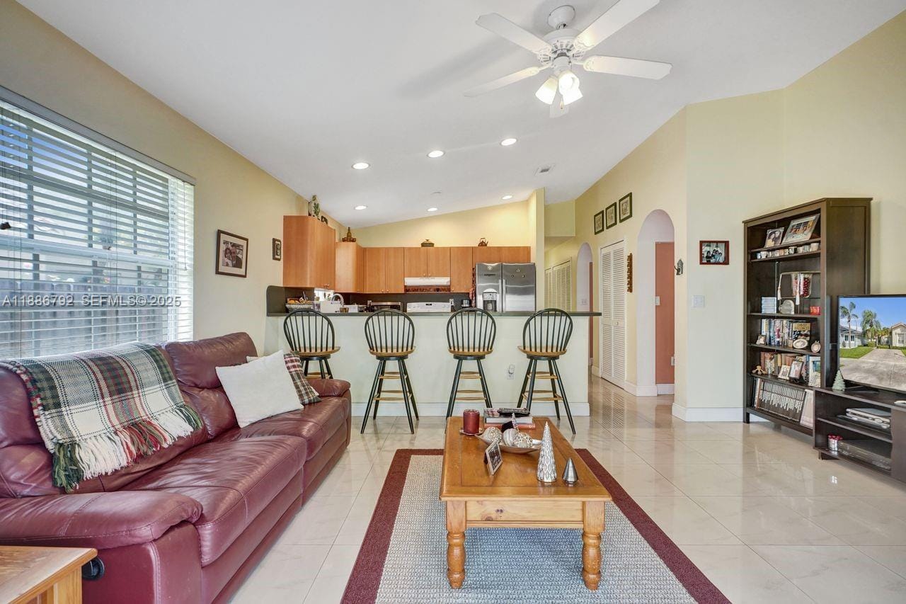 16451 SW 98th Terrace, Miami, FL 33196 photo 13