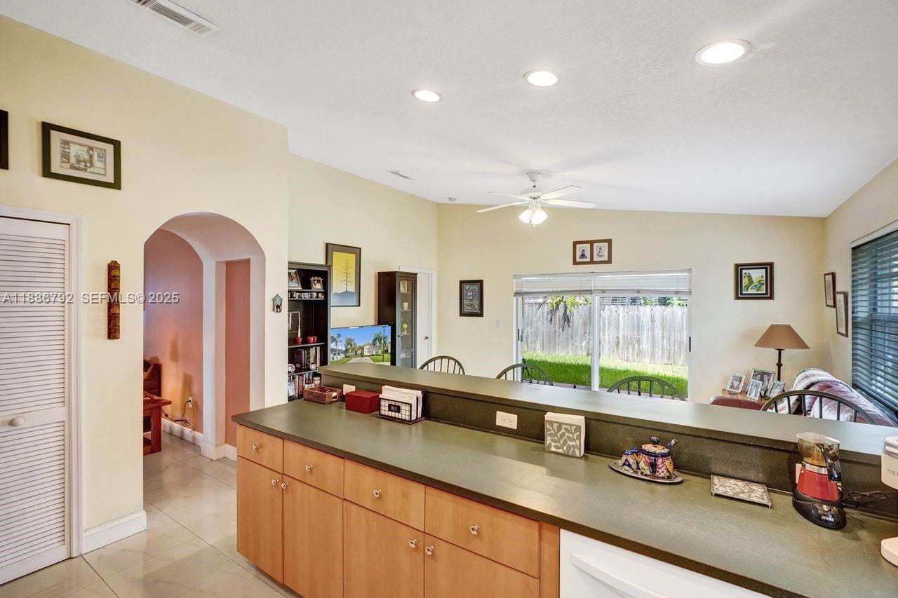 16451 SW 98th Terrace, Miami, FL 33196 photo 18