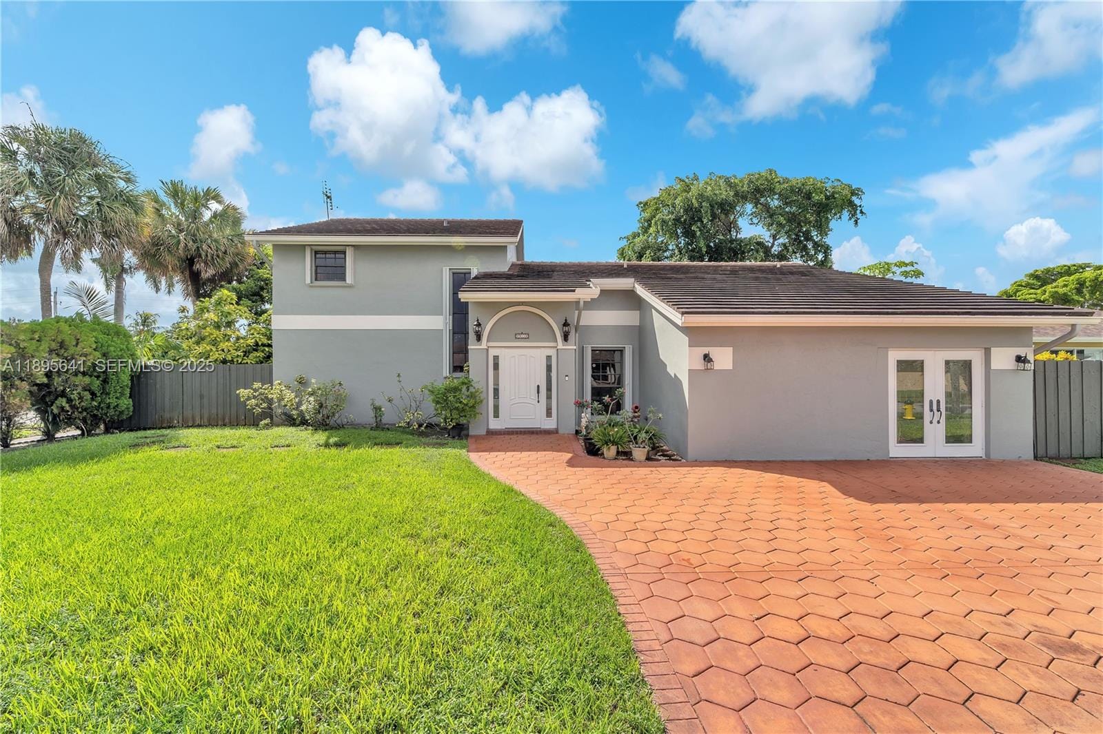9110 S Lake Miramar Circle, Miramar, FL 33025