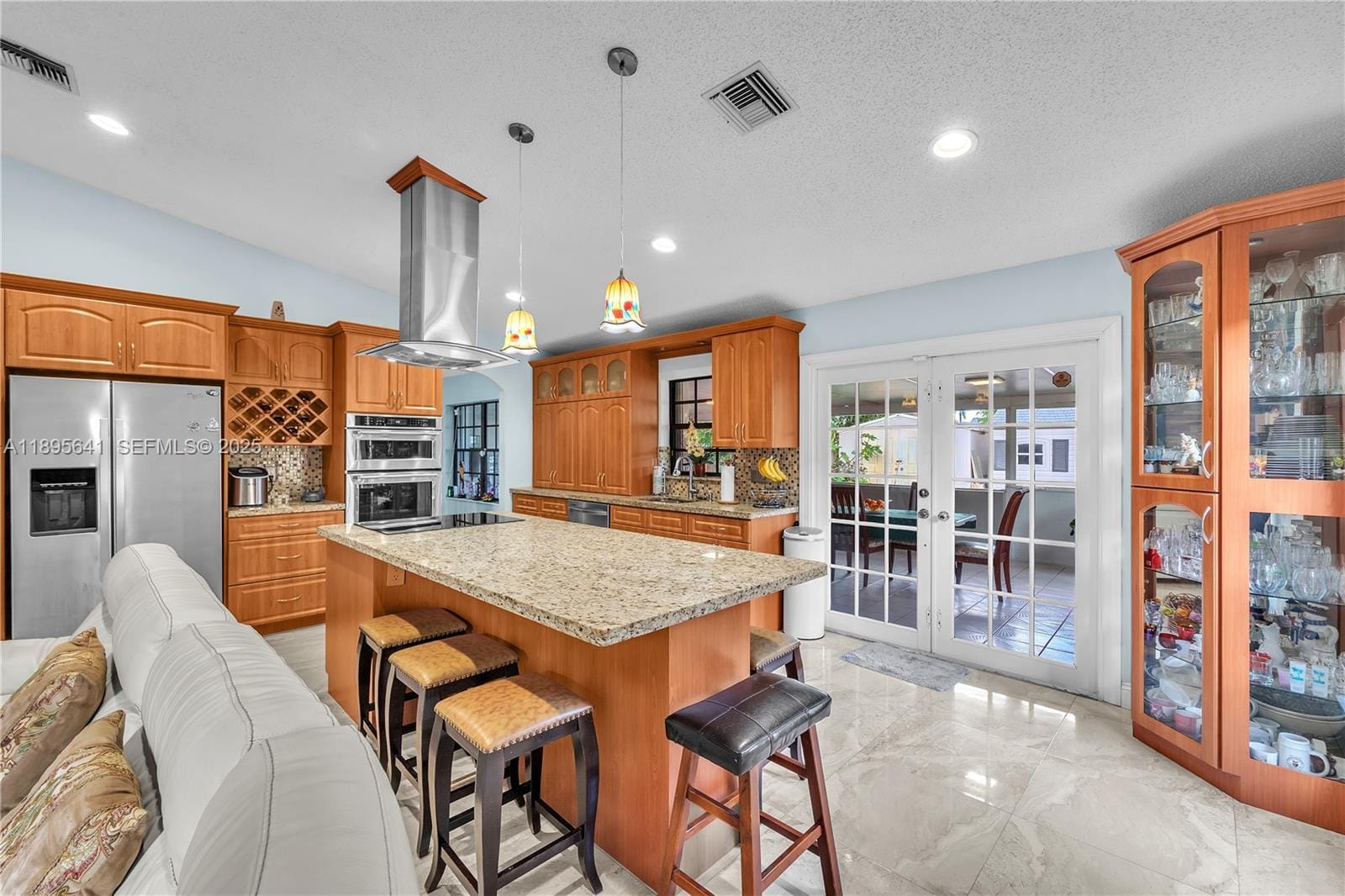9110 S Lake Miramar Circle, Miramar, FL 33025 photo 8