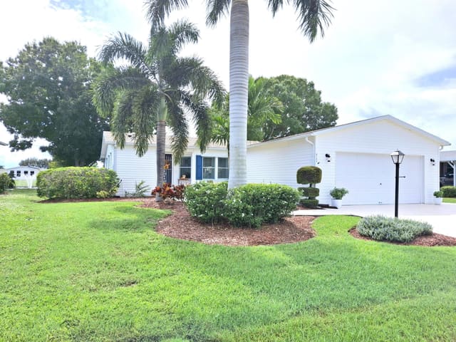 8145 Meadowlark Lane, Port St. Lucie, FL 34952